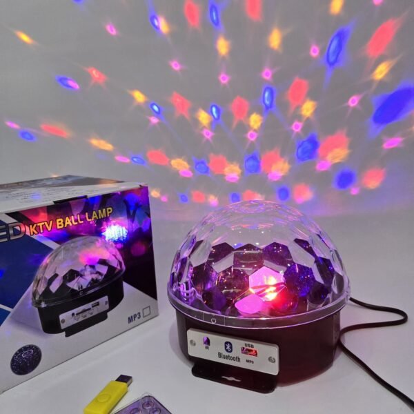 Lote #490 Media bola LED Bluethoth