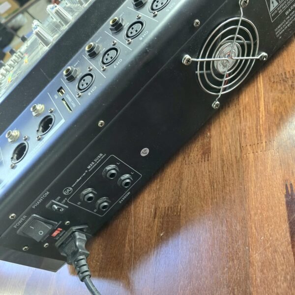 Lote #102 Consola Soundbarrier MX8.USB - Imagen 5