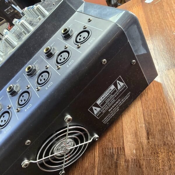Lote #102 Consola Soundbarrier MX8.USB - Imagen 3