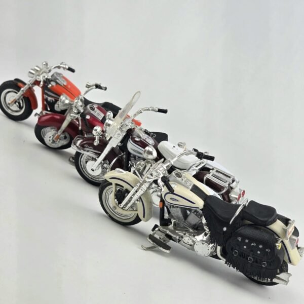 Lote # 12 Harley Davidson 1:18, Maisto x4