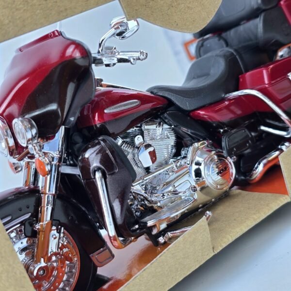 Lote #150 Harley Davadson Electra Glide, escala 1:12 - Imagen 4