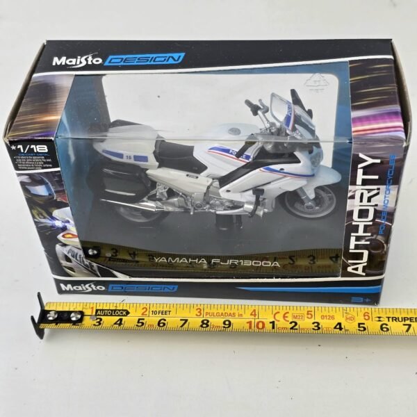 Lote # 25 Yamaha FJR1300A,  escala 1:18 - Imagen 2