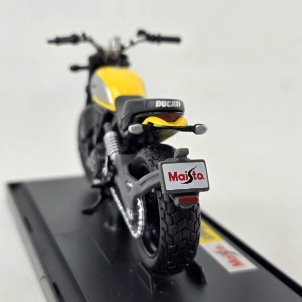 Lote # 69 Ducati Scrambler, escala 1:18 - Imagen 2