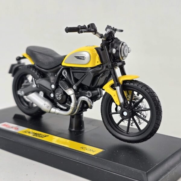 Lote # 69 Ducati Scrambler, escala 1:18 - Imagen 3