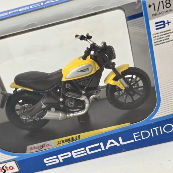 Lote # 69 Ducati Scrambler, escala 1:18 - Imagen 5