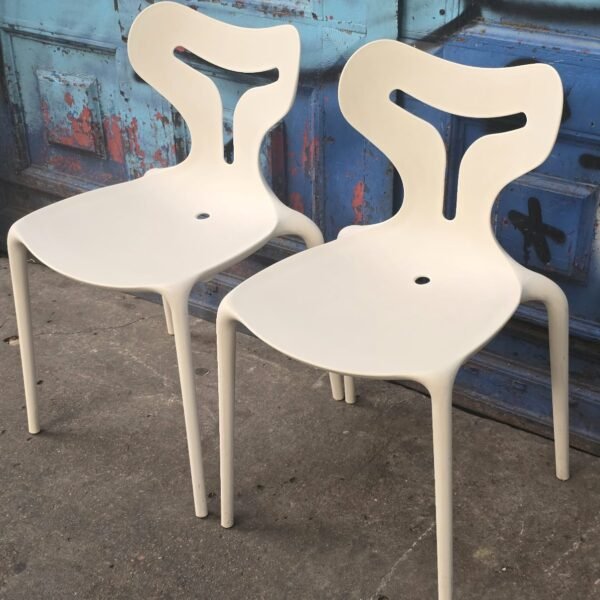 Lote # 30 Par de sillas italianas de diseño Área51 - Imagen 2