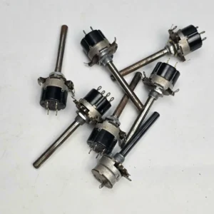 Potenciómetros electrónicos usados. by Remates Narvaja