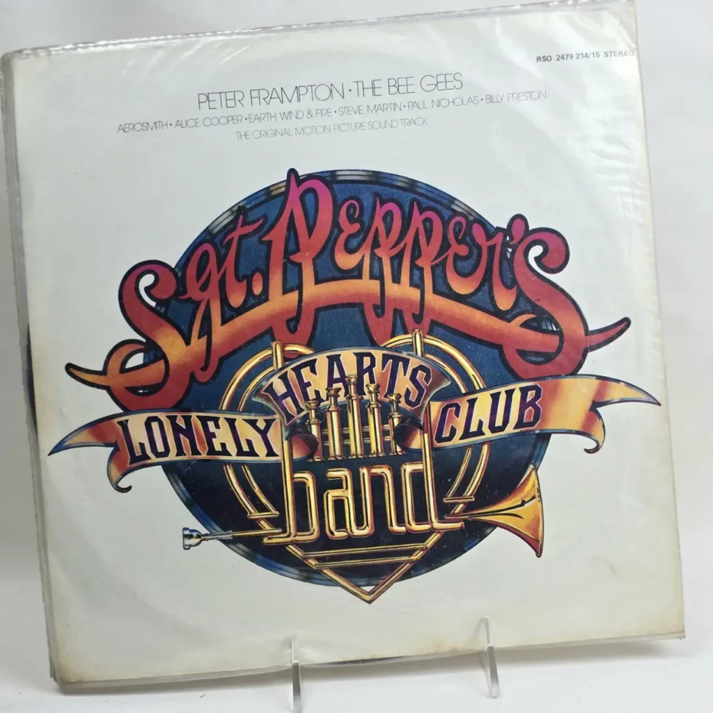 Álbum de vinilo Sgt. Pepper's Lonely Hearts Club Band Original Motion Picture Sound Track con Peter Frampton y Bee Gees. by Remates Narvaja