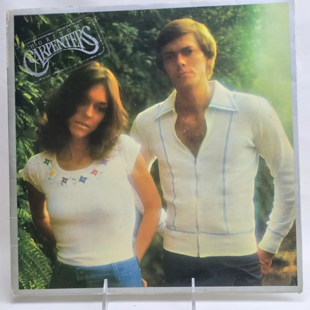 Portada del álbum Horizon de Carpenters. by Remates Narvaja