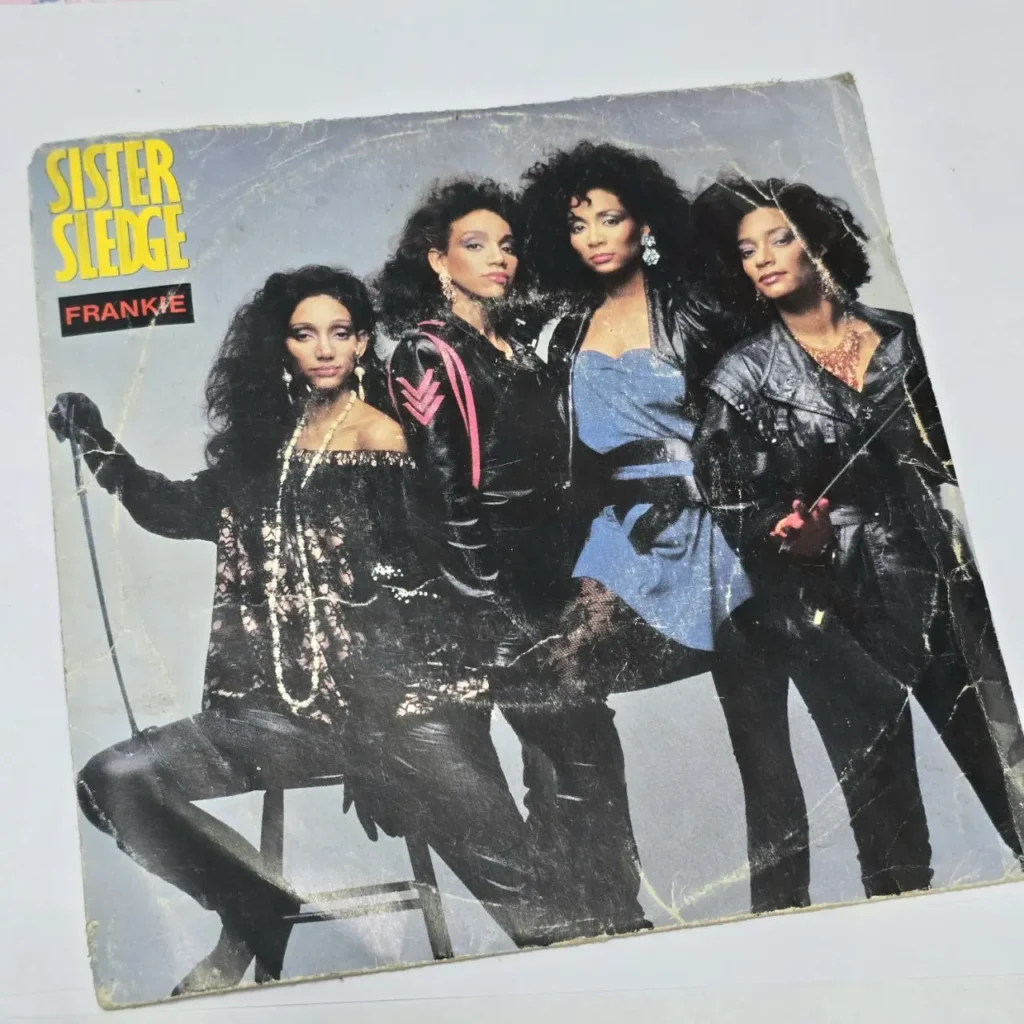 Portada del single "Frankie" de Sister Sledge. by Remates Narvaja