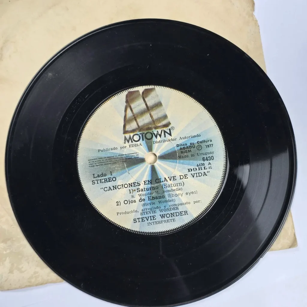 Disco de vinilo negro de Stevie Wonder "Canciones en Clave de Vida" (Songs in the Key of Life) de Motown, edición de by Remates Narvaja