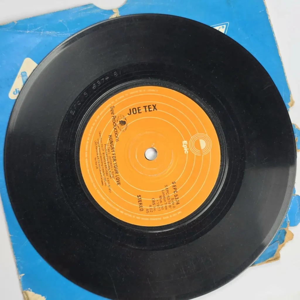 Disco de vinilo 7 pulgadas Joe Tex - Hungry for Your Love (Epic, 1977) SEPC 5374. by Remates Narvaja