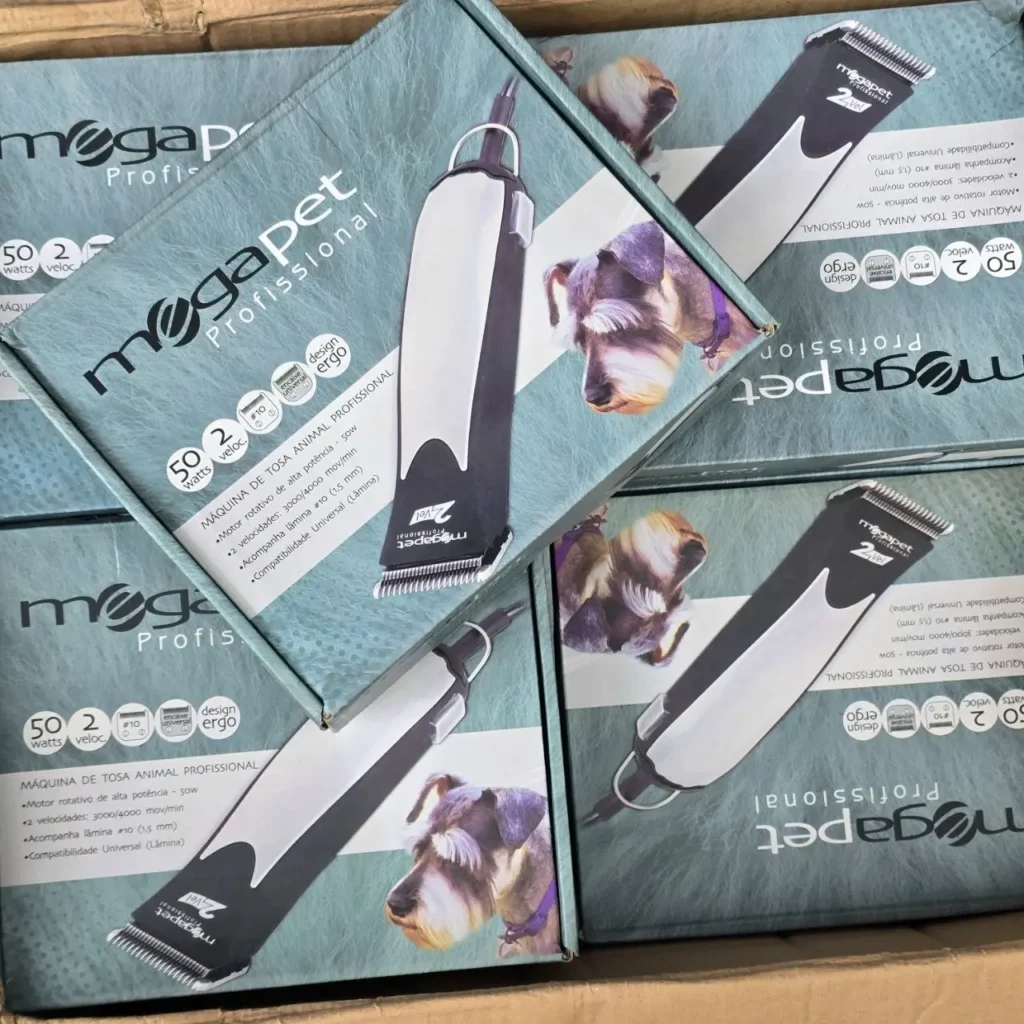 Cajas de máquinas de tosa profesional Megapet para animales, con imagen de cortadora y perro. by Remates Narvaja