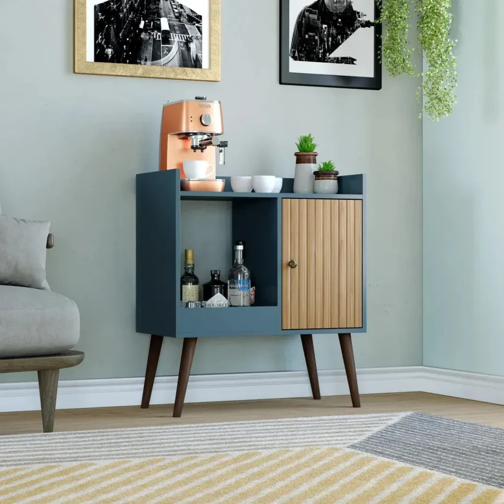 Mueble bar y estación de café moderno azul con puerta de madera acanalada y patas cónicas. by Remates Narvaja