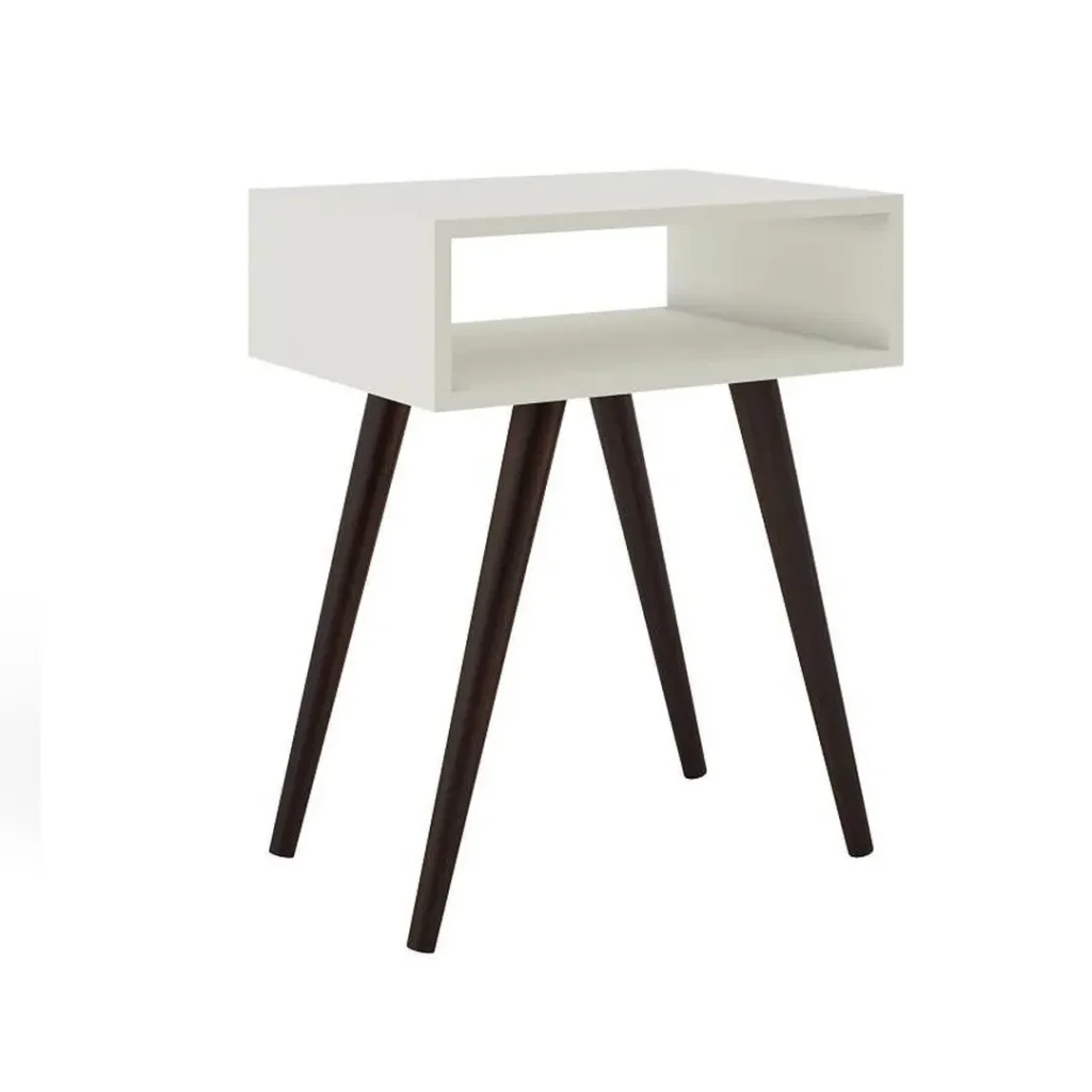 Mesa auxiliar blanca moderna con estante abierto y patas cónicas de madera oscura. by Remates Narvaja