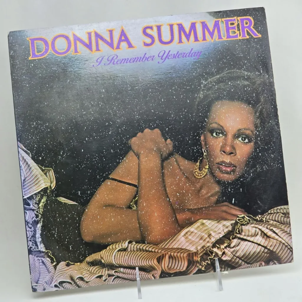 Portada del álbum de vinilo Donna Summer I Remember Yesterday. by Remates Narvaja