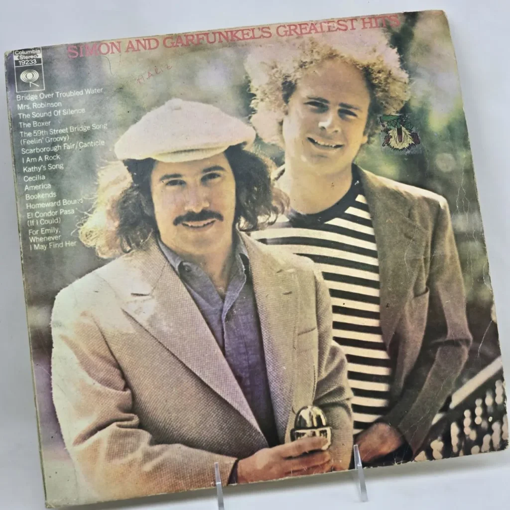 Portada del álbum de vinilo "Greatest Hits" de Simon & Garfunkel. by Remates Narvaja