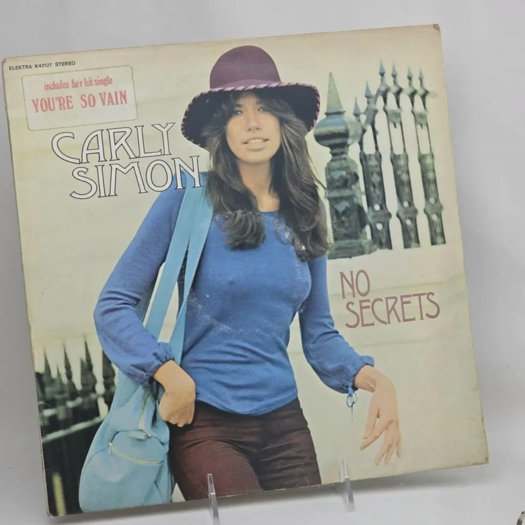 Carly Simon No Secrets vinyl record album cover con "You're So Vain". by Remates Narvaja