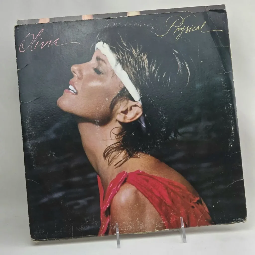 Portada del álbum "Physical" de Olivia Newton-John. by Remates Narvaja