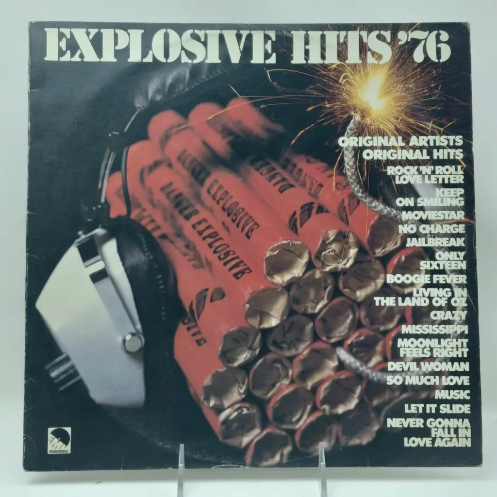 Portada del álbum "Explosive Hits '76" con un diseño de dinamita encendida y la lista de canciones. by Remates Narvaja