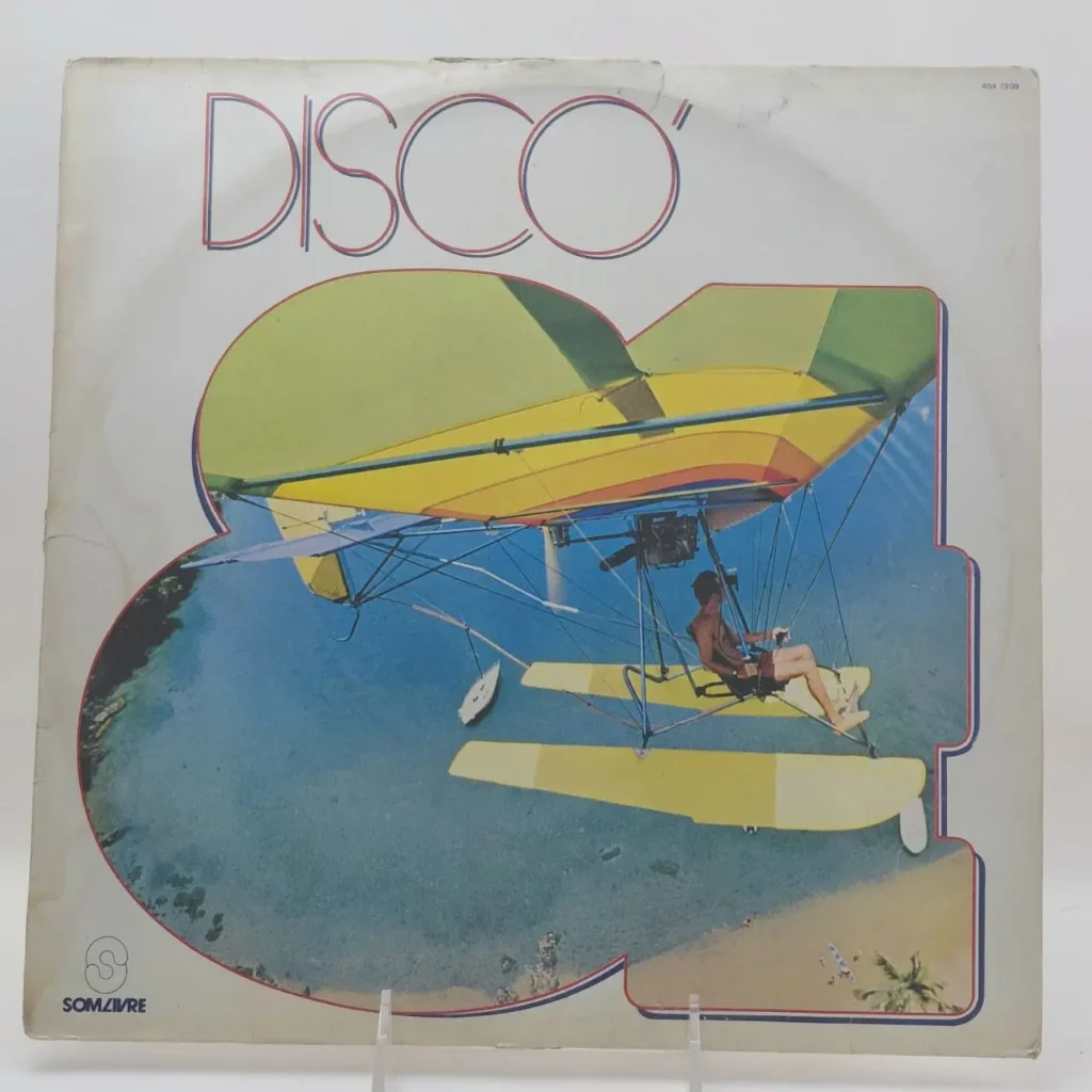 Portada de álbum de vinilo "DISCO" de Som Livre, con un hombre volando un ultraligero amarillo y verde con flotadores by Remates Narvaja