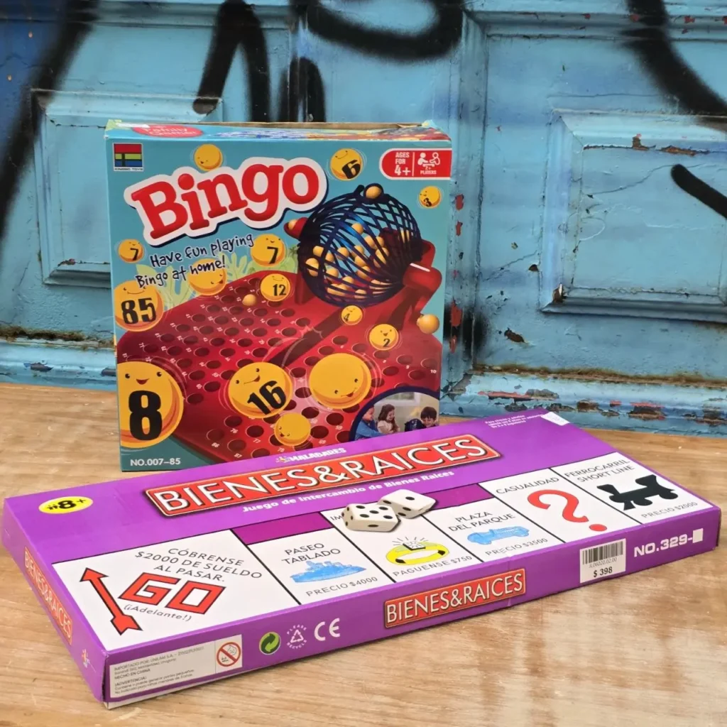 Cajas de juegos de mesa Bingo y Bienes y Raíces (estilo Monopoly)." by Remates Narvaja