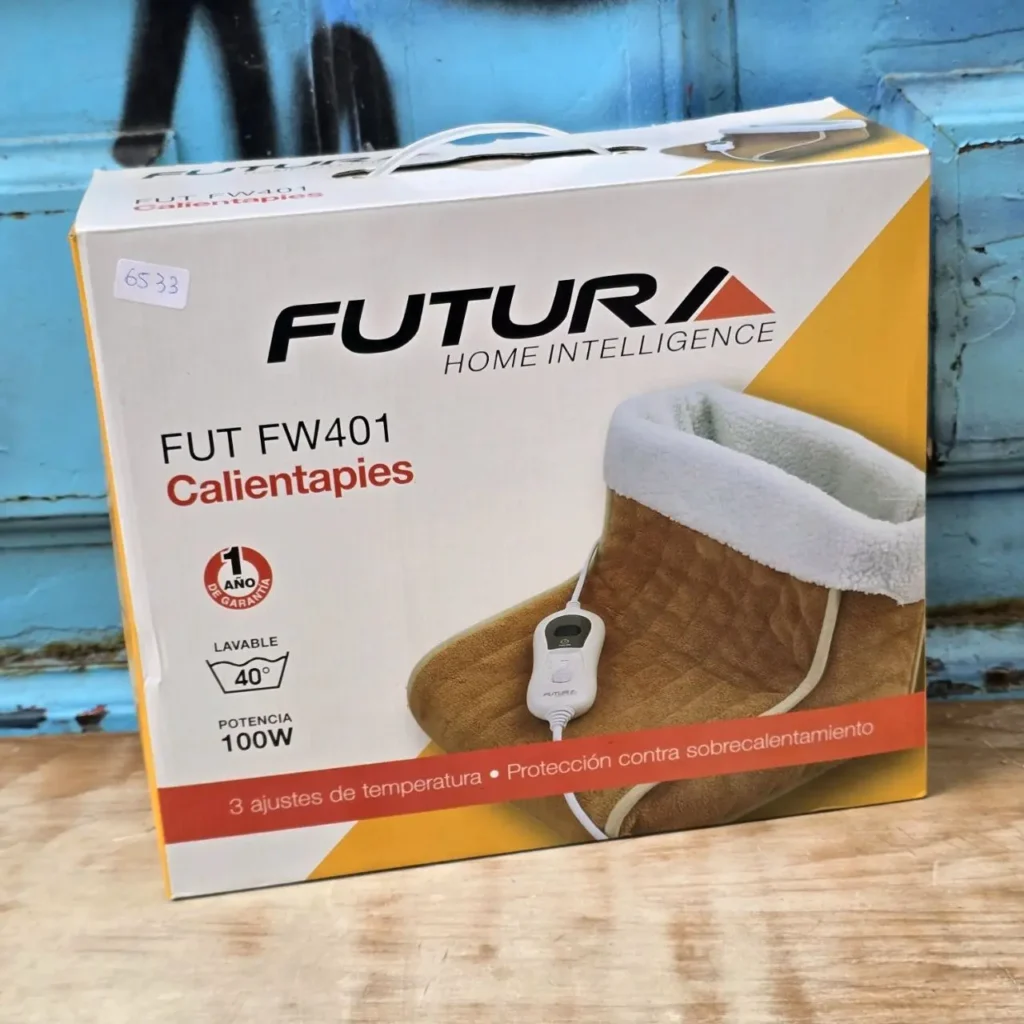 Calientapies eléctrico Futura Home Intelligence FW401 marrón afelpado con forro blanco y control de temperatura, en su caja. by Remates Narvaja