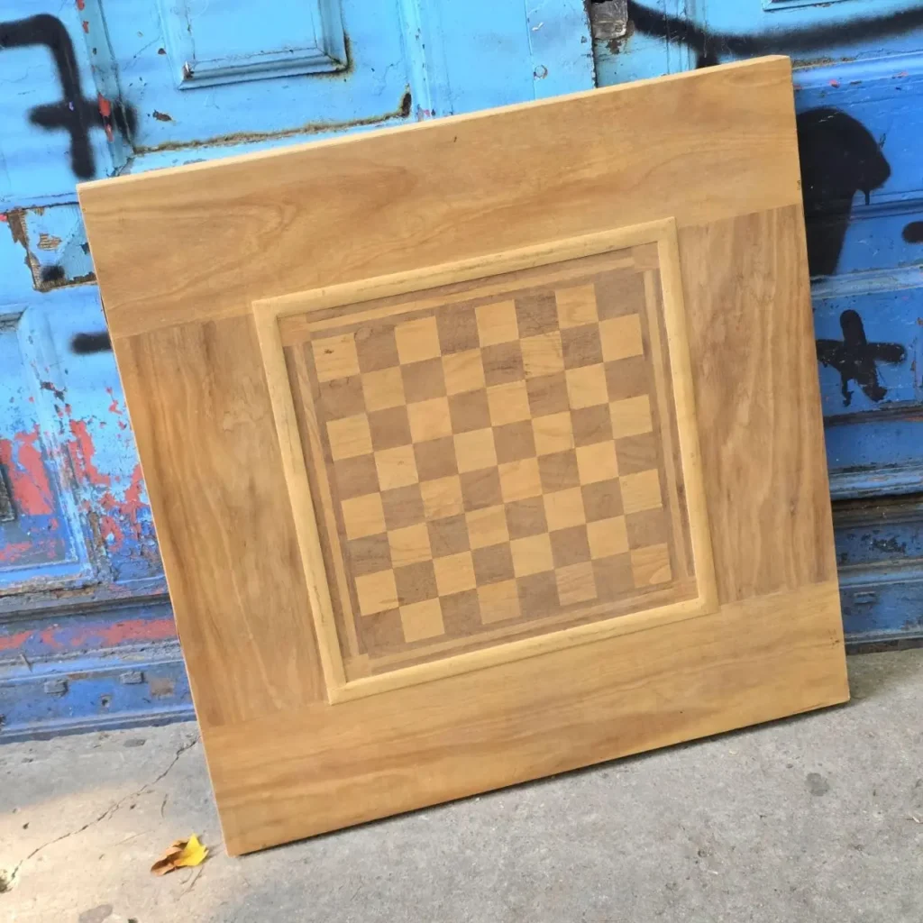 Tablero de ajedrez de madera natural. by Remates Narvaja