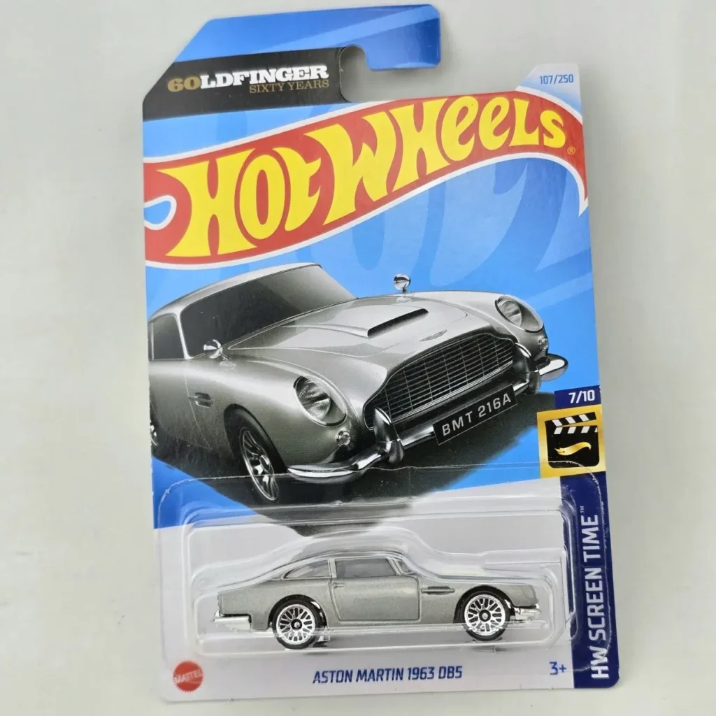 Hot Wheels Aston Martin 1963 DB5 Goldfinger James Bond Screen Time die-cast car, nuevo en paquete. by Remates Narvaja