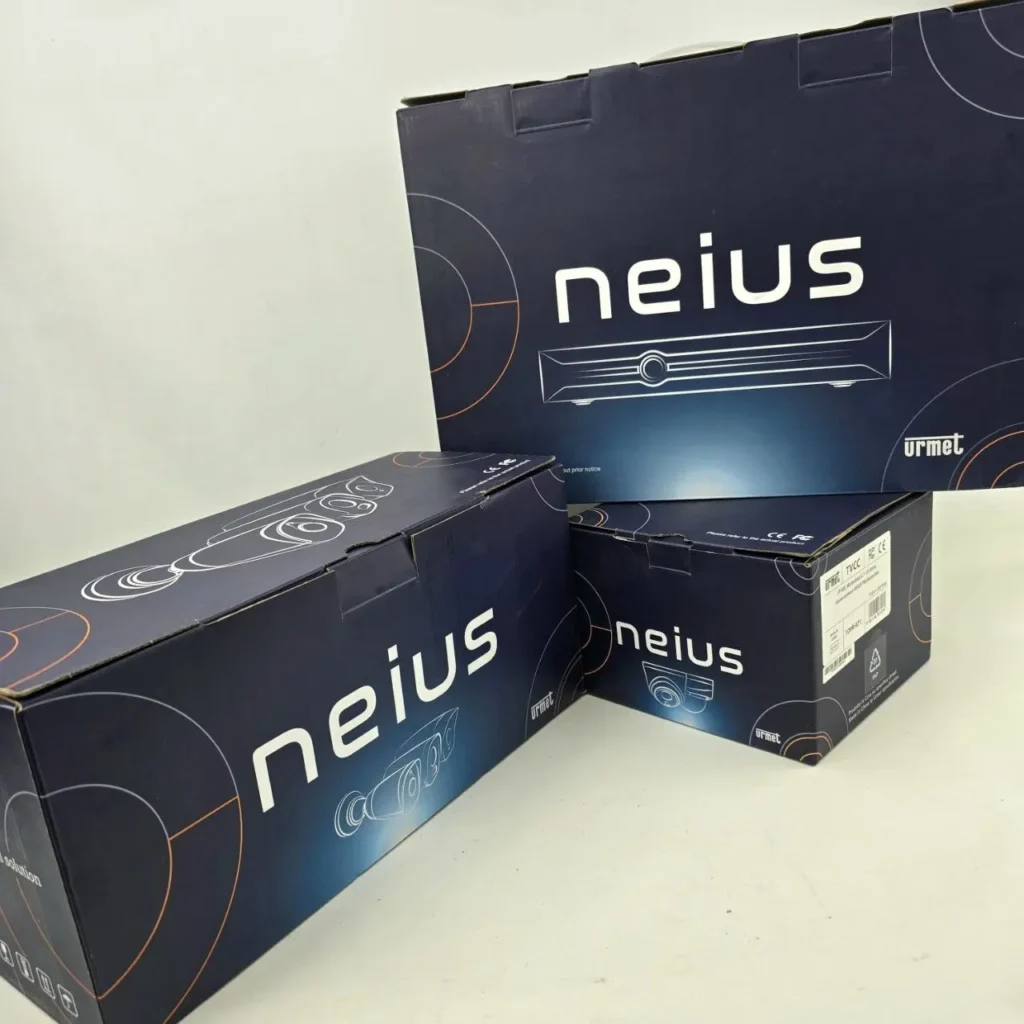 Cajas de productos Neius Urmet para sistemas de seguridad, con DVR y cámaras. by Remates Narvaja