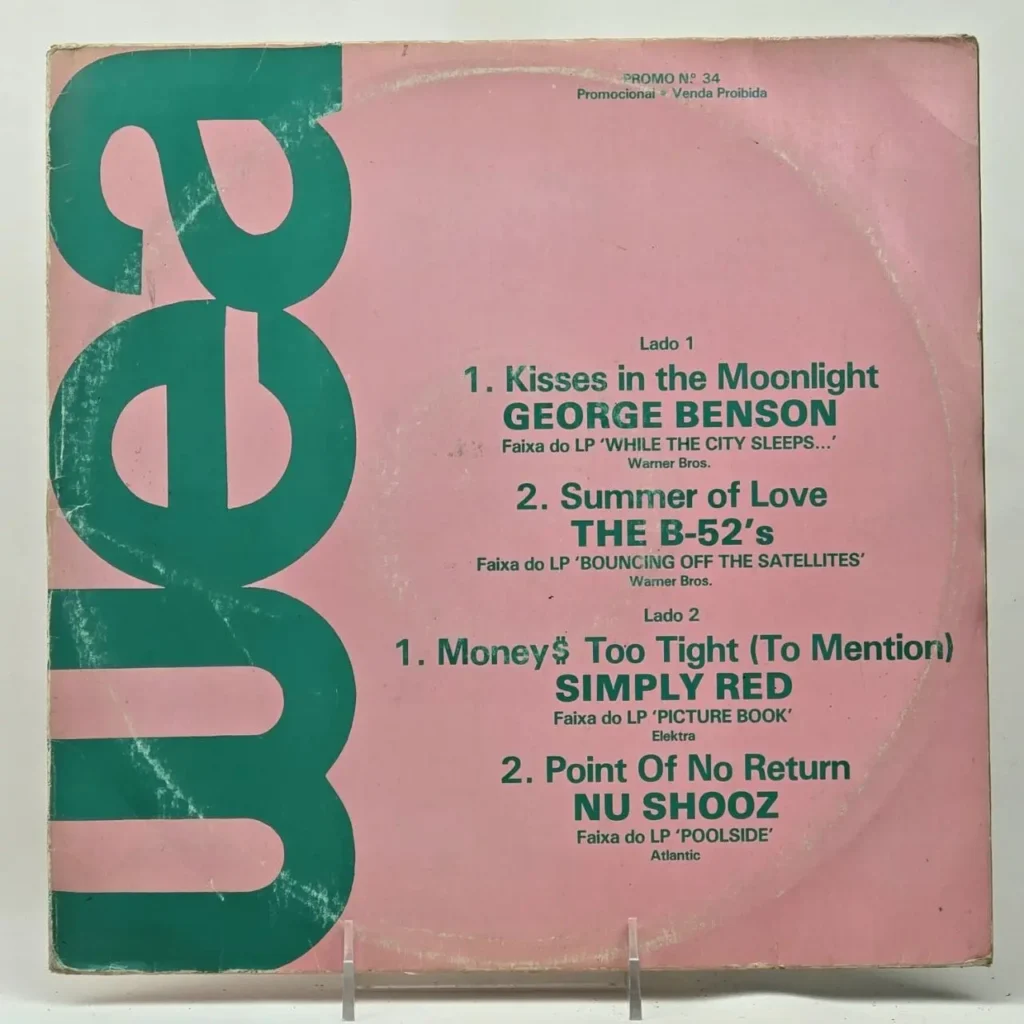 Portada de disco promocional WEA Nº 34 en rosa y verde azulado con canciones de George Benson, The B-52's by Remates Narvaja