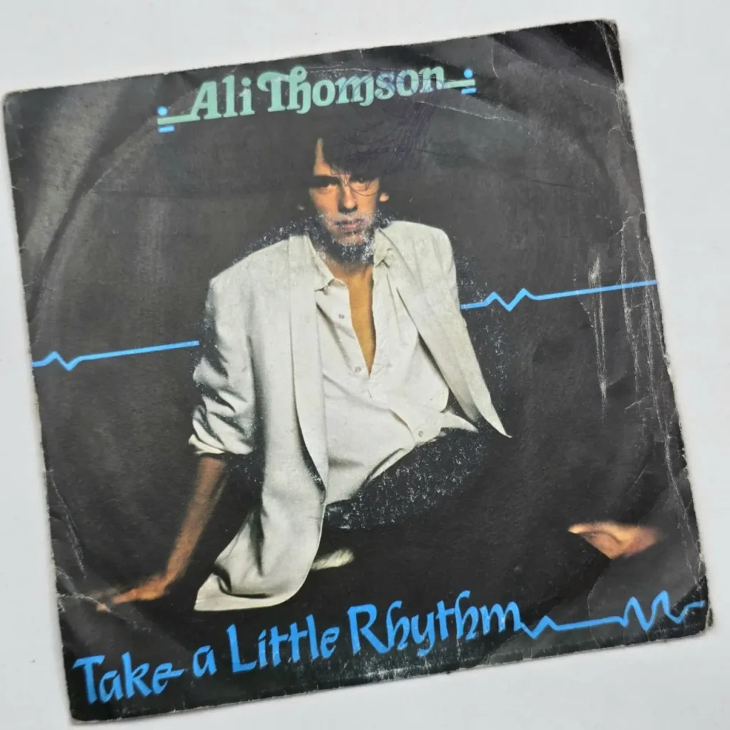 Portada del single de Ali Thomson "Take a Little Rhythm". by Remates Narvaja