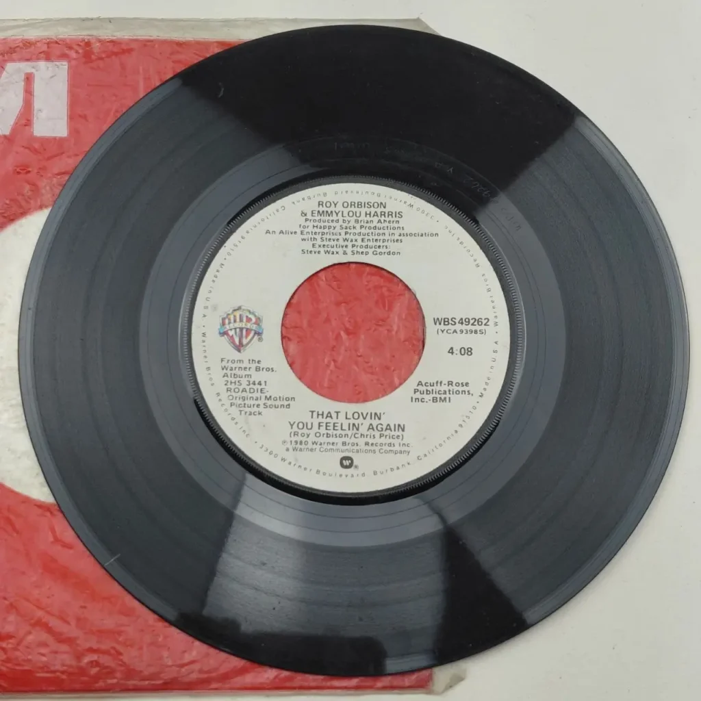 Disco de vinilo 45 RPM de Roy Orbison & Emmylou Harris "That Lovin' You Feelin' Again" de by Remates Narvaja