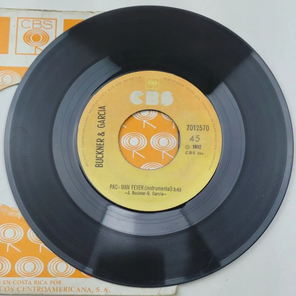 Disco de vinilo 45 RPM de Buckner & Garcia "Pac-Man Fever (instrumental)" de CBS, 1982. by Remates Narvaja