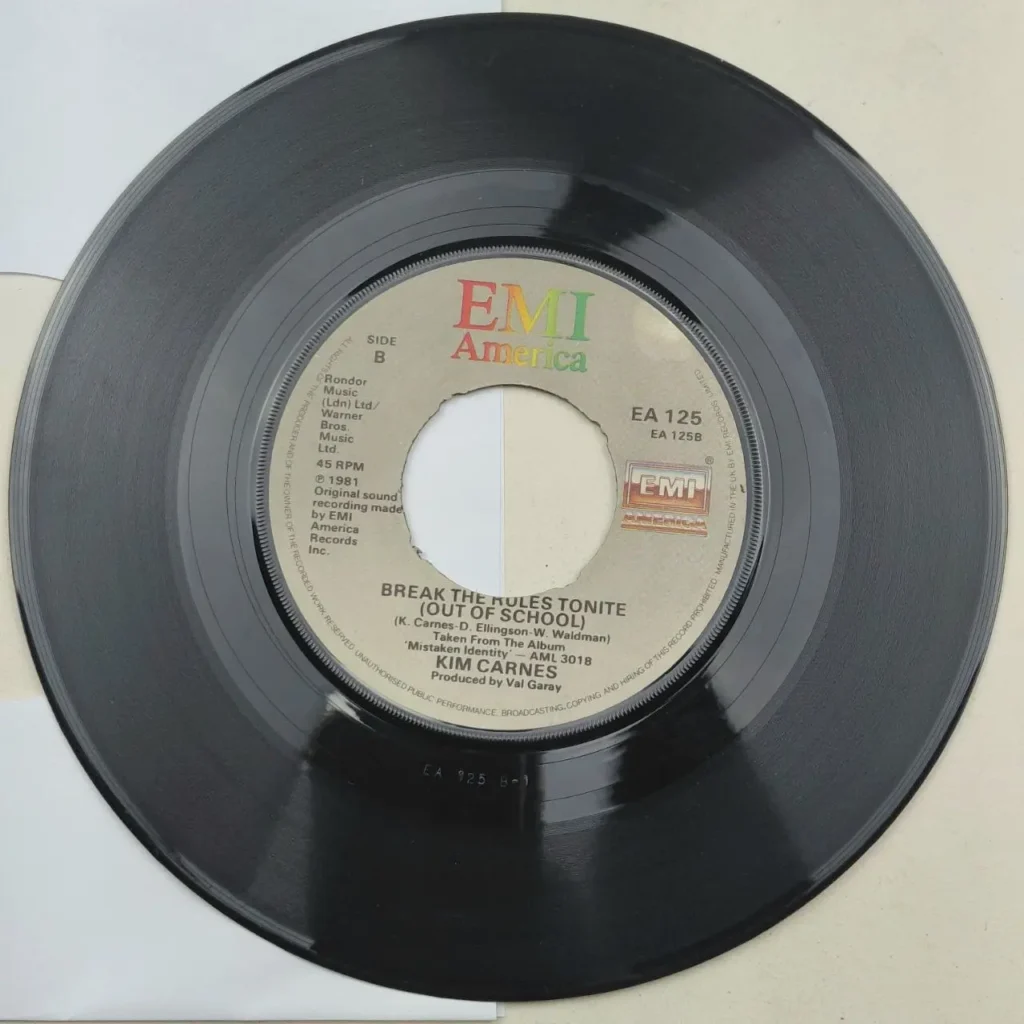 Vinilo 45 RPM de Kim Carnes, "Break The Rules Tonite (Out Of School)", EMI America, 1981. by Remates Narvaja