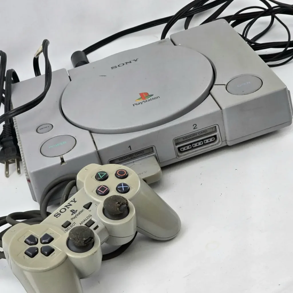 Consola retro Sony PlayStation 1 con mando. by Remates Narvaja