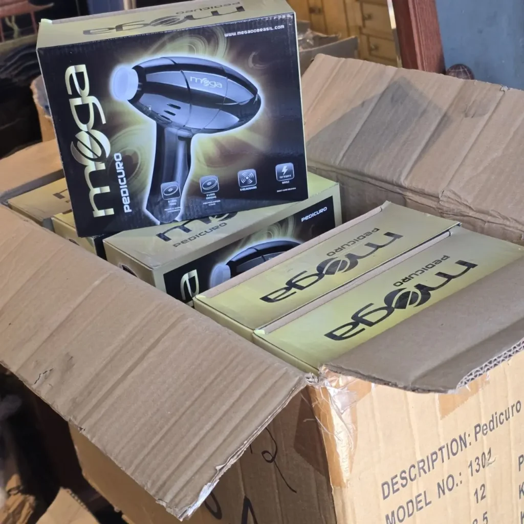 Cajas de pedicuro eléctrico Mega. by Remates Narvaja