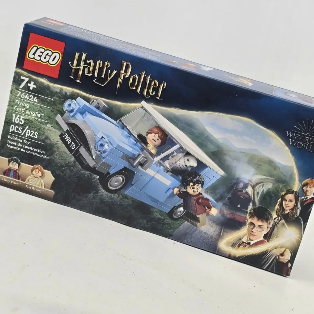 Caja del set LEGO Harry Potter Flying Ford Anglia 76424 con el coche azul volador y minifiguras de Harry y Ron. by Remates Narvaja