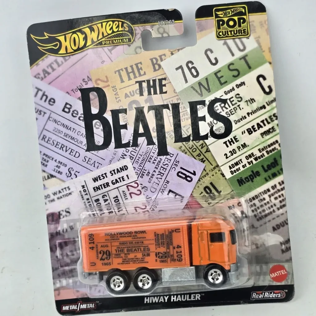 Hot Wheels Premium The Beatles Hiway Hauler naranja diecast, Pop Culture. by Remates Narvaja