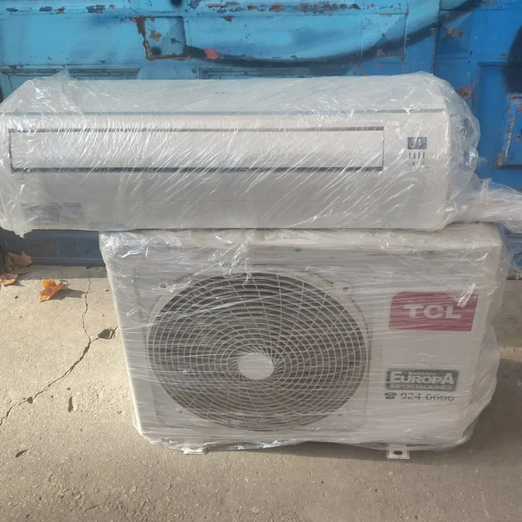 Aire acondicionado split TCL nuevo, envuelto en plástico. by Remates Narvaja