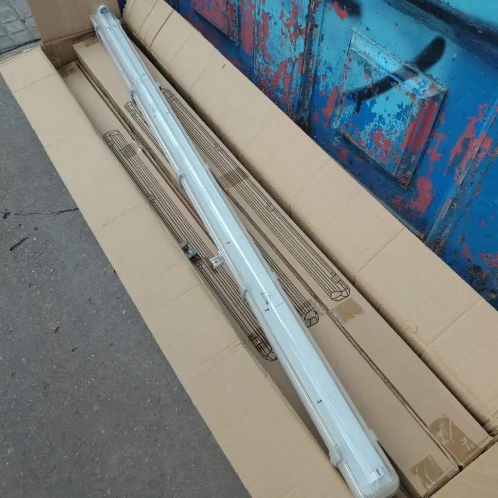 Plafón LED estanco nuevo en caja. by Remates Narvaja