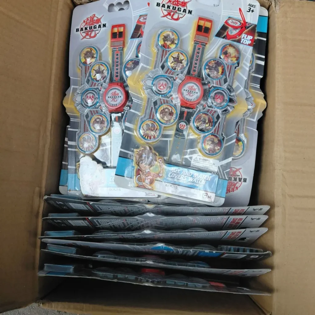 Caja con múltiples relojes de juguete Bakugan Battle Brawlers Mix and Match. by Remates Narvaja