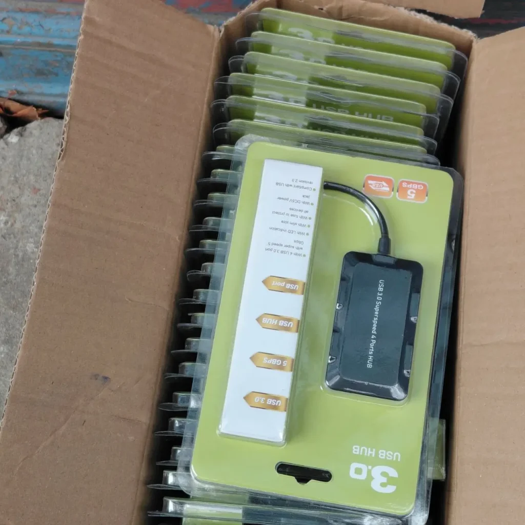 Caja de hubs USB 3.0 SuperSpeed de 4 puertos. by Remates Narvaja
