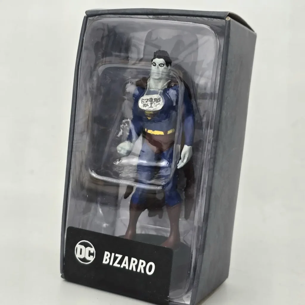 Figura de Bizarro de DC Comics en su empaque. by Remates Narvaja