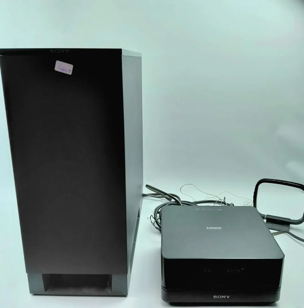 Sistema de audio Sony negro con subwoofer y receptor. by Remates Narvaja