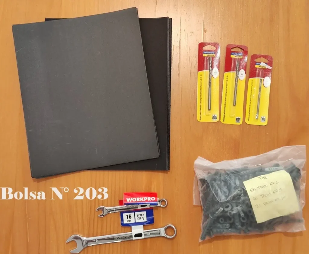 Kit de herramientas y ferretería "Bolsa N° 203" con brocas Tramontina, llaves WORKPRO, tacos by Remates Narvaja