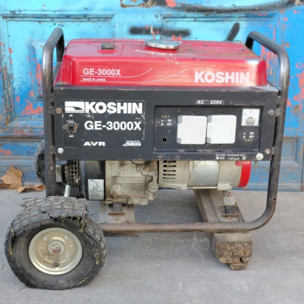 Generador portátil Koshin GE-3000X rojo usado. by Remates Narvaja