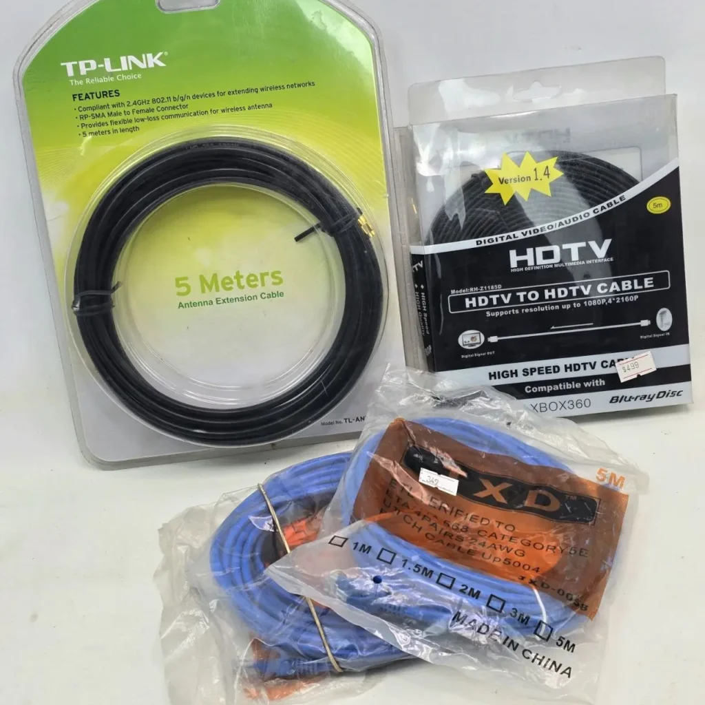 Variedad de cables nuevos en su empaque: extensión de antena TP-Link, HDMI y Ethernet Cat5e. by Remates Narvaja