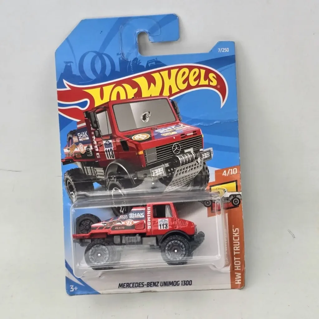 Hot Wheels Mercedes-Benz Unimog 1300 camión rojo en empaque, serie HW Hot Trucks. by Remates Narvaja