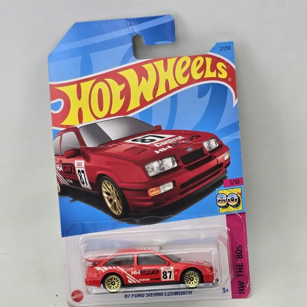 Hot Wheels 87 Ford Sierra Lusworth rojo en empaque, serie '80s. by Remates Narvaja